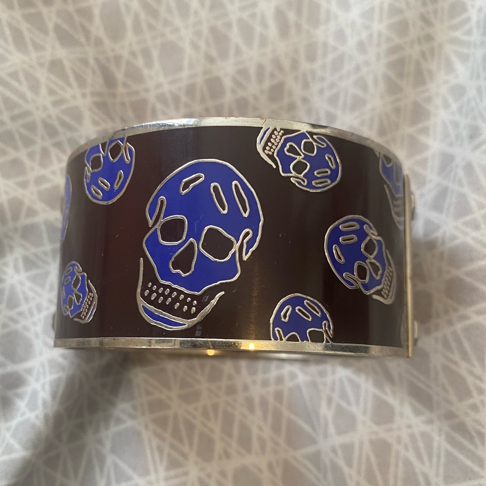 Alexander McQueen skulls bracelet bangle